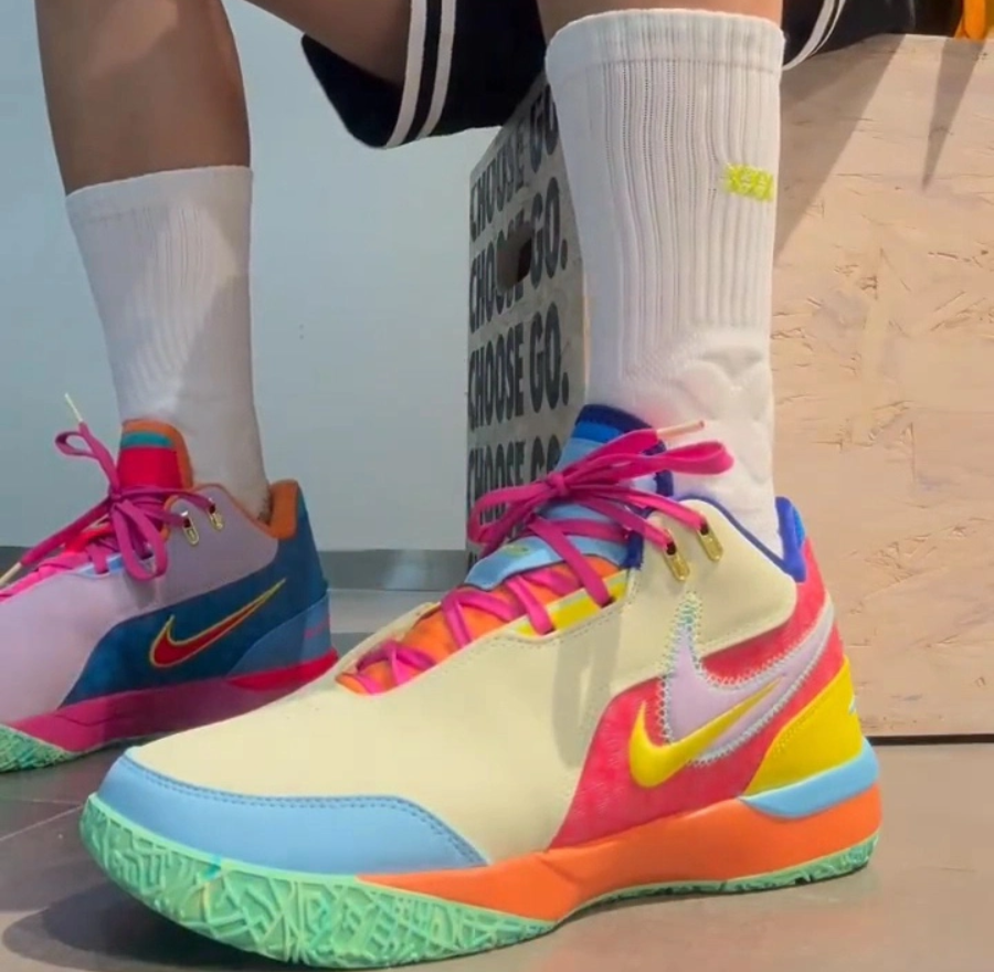 Alternative view of Giày Nike LeBron NXXT Gen AMPD EP 'Multi-Color' FJ1567-501