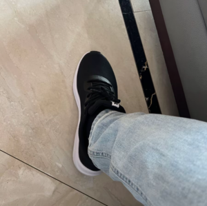 Giay Under Armour Charged Pursuit 3 Tech 'Black White' 3025424‑001