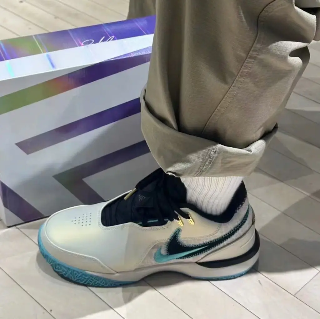 Alternative view of Giày Nike Zoom LeBron NXXT Gen AMPD FJ1567-101