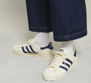 Giay Adidas Superstar 82 'White Dark Blue' GZ1537
