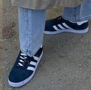 Giay Adidas Buty Junior Gazelle IG1695