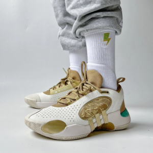 Giay Adidas D.O.N. Issue #5 'Year of the Dragon' IH7517