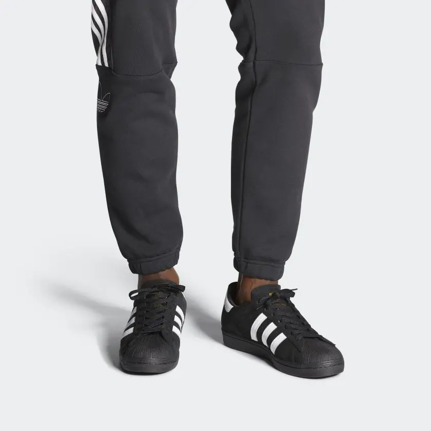 Giay Adidas Superstar 'Core Black' FV0321