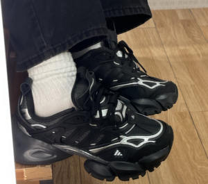 Giay Adidas Vento XLG Runner Deluxe 'Black' IH0070