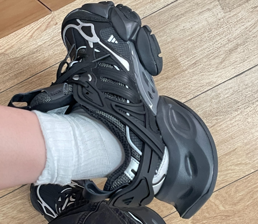 Giay Adidas Vento XLG Runner Deluxe 'Black' IH0070