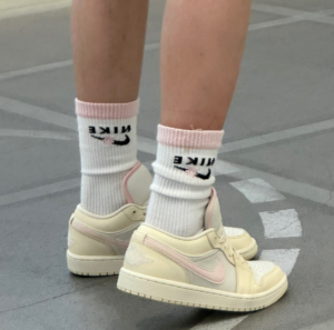 Giay Nike Air Jordan 1 Low 'Linen' FQ1925-100