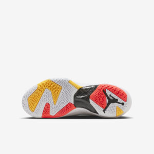 Giay Nike Air Jordan 37 Low Guo PF 'Guo Ailun' FJ4495-130