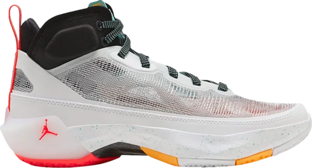 Giay Nike Air Jordan 37 Low Guo PF 'Guo Ailun' FJ4495-130