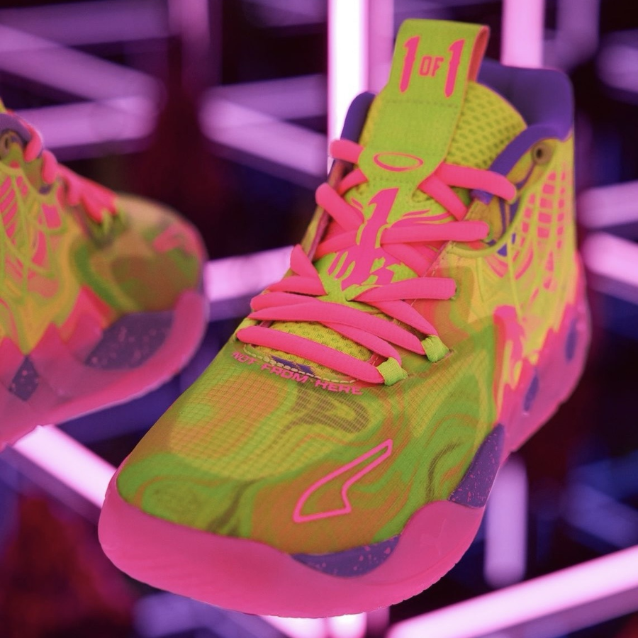 Giay Puma MB.01 'Inverse Toxic' 310437-01