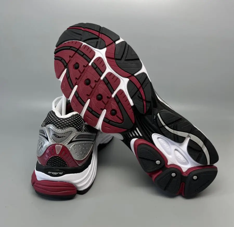 Giay Saucony Progrid Omni 9 OG 'White Silver Red' S70739-1