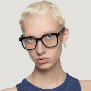 Kinh Gentle Monster Karl 01 'Black'