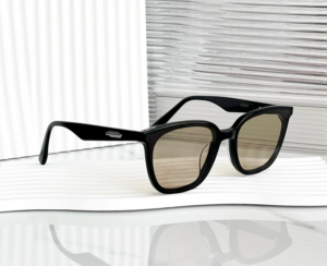 Kinh Gentle Monster Lilit 01 BR 'Black'