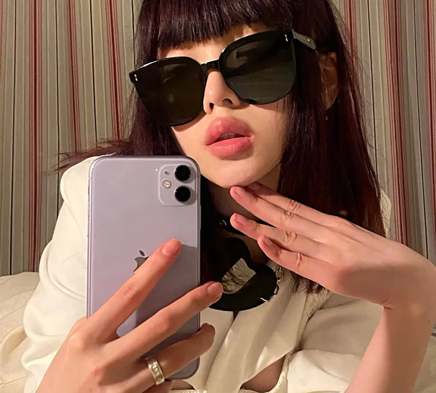 Kinh Gentle Monster Rosy 01 'Black'