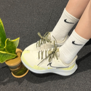 Giay Nike Air Zoom Pegasus 39 Shield 'Pale Ivory Luminous' DO7626-100