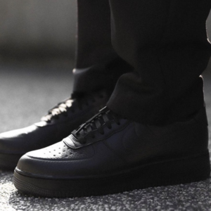 Giay Nike Air Force 1 '07 Pro-Tech 'Triple Black' FB8875-001