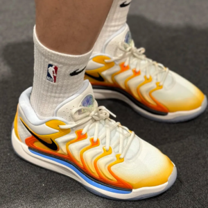 Giay Nike KD 17 'Sunrise' FJ9488-700