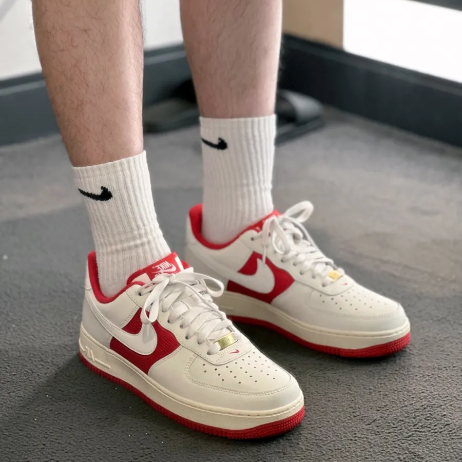 Giay Nike Air Force 1 '07 'University Red' FN7439-133