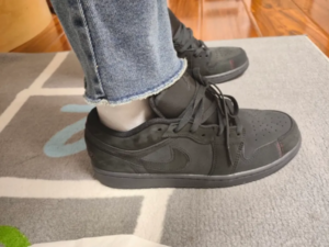 Giay Nike Air Jordan 1 Low 'Dark Smoke Red' FQ7757-001