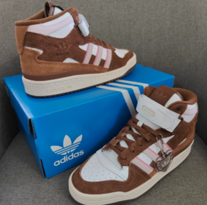 Giay Adidas Forum Mid 'Chocolate To My Strawberry' GY6802