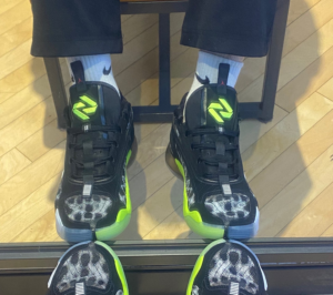 Giay Nike Air Jordan Luka 2 'Black Volt' DX8733-017