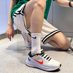 Giay Nike Air Zoom Structure 24 'White Picante Red' DA8570-107