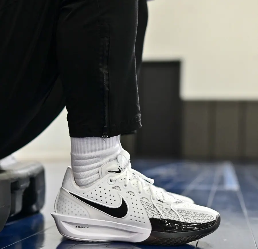 Giay Nike G.T. Cut 3 'Panda' DV2913-102