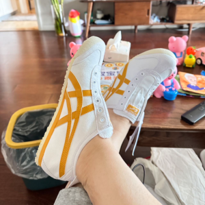 Giay Onitsuka Tiger Mexico 66 'White Golden' 1183A360-110