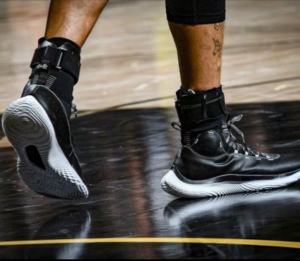 Giay Under Armour Curry 4 Flotro 'Suit & Tie' 3024861-001