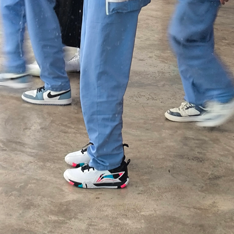 Alternative view of Giày Lining Saga II Lite 'Mutil Color' AYTT003-2