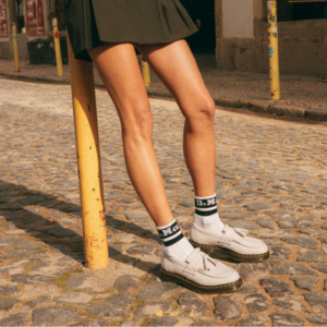 Giay Dr. Martens Adrian Virginia 'Vintage Taupe' 31245348