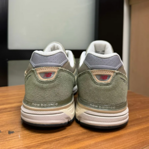 Giay New Balance Teddy Santis x 990v4 Big Kid 'Olive' GC990GT4