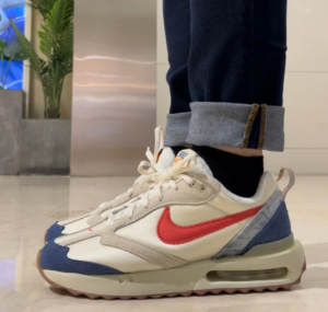 Giay Nike Air Max Dawn 'Coconut Milk' DV1487-162