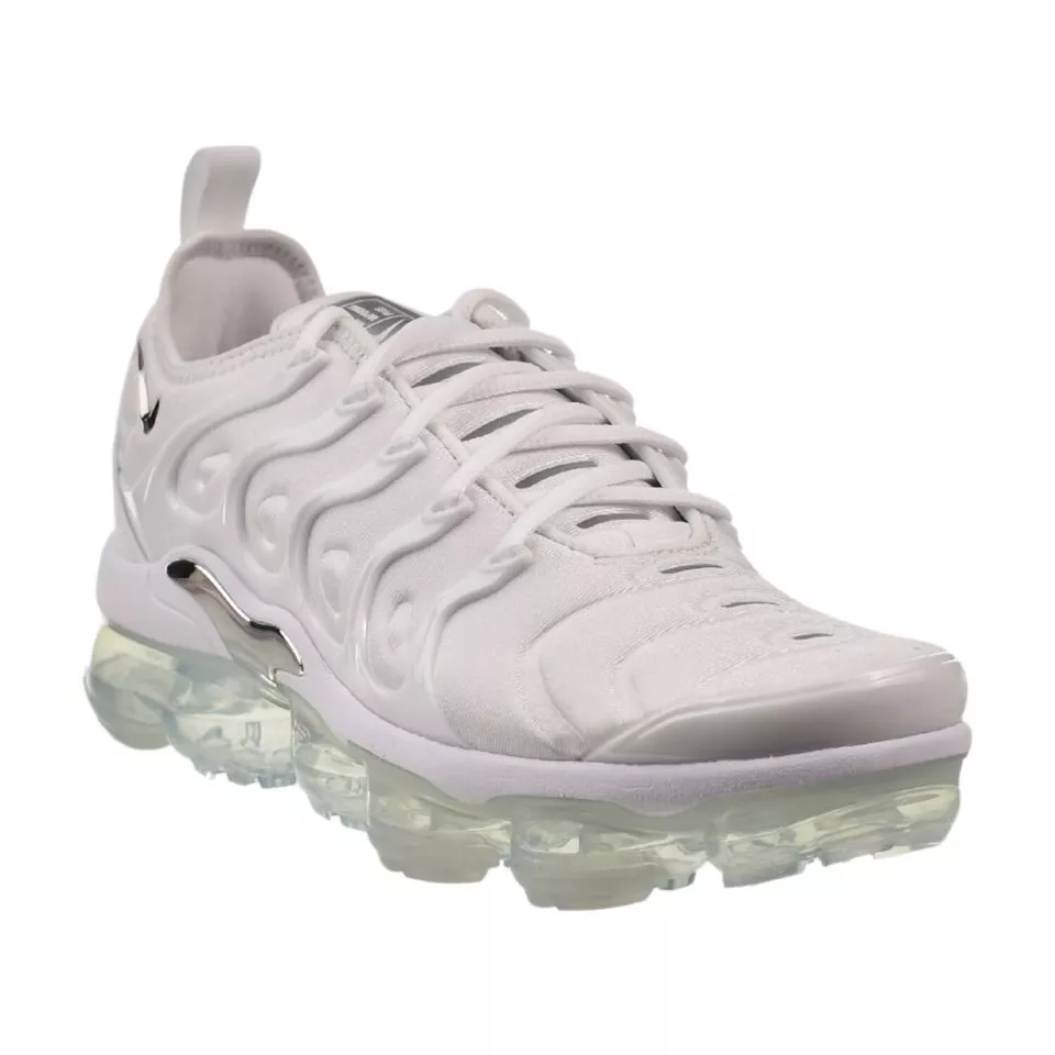 Giay Nike Air VaporMax Plus 'White Metallic Silver' FQ8895-100