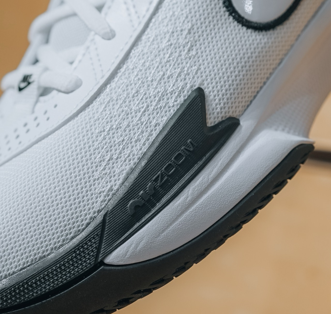 Giay Nike Air Zoom GT Cut Academy 'White Black' FB2599-100