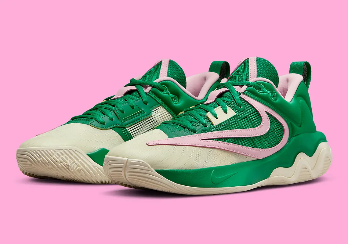 Giay Nike Giannis Immortality 3 '5 The Hard Way' DZ7533-300