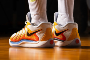 Giay Nike KD 17 'Sunrise' FJ9487-700