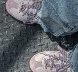 Giay Adidas Gazelle Indoor x Kith 'Classics Ash' IH0120