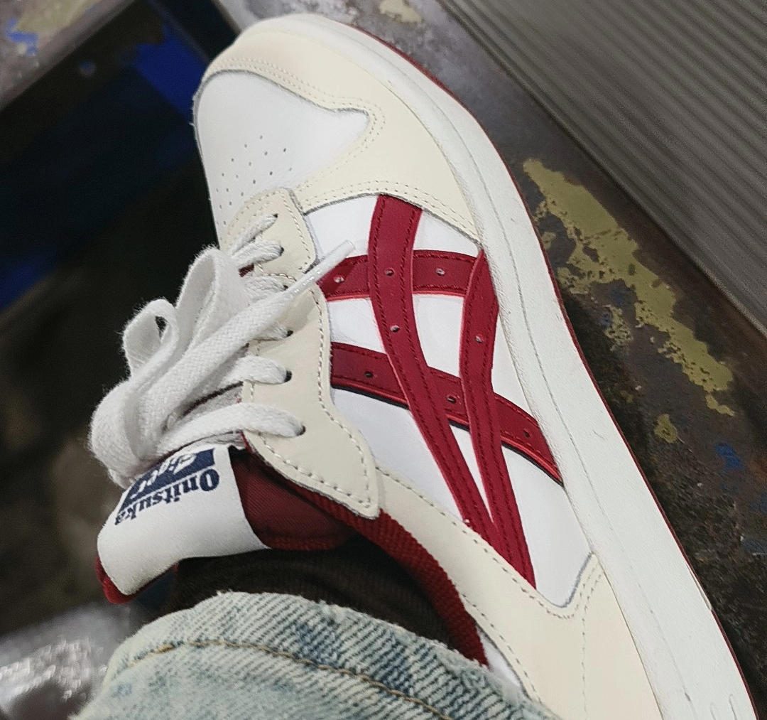 Giay Onitsuka Tiger Buzzer Trainer 'Cream White Red' 1183B896-103