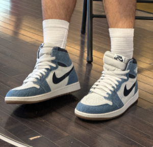 Giay Nike Air Jordan 1 Retro High OG 'Denim' FQ2947-100