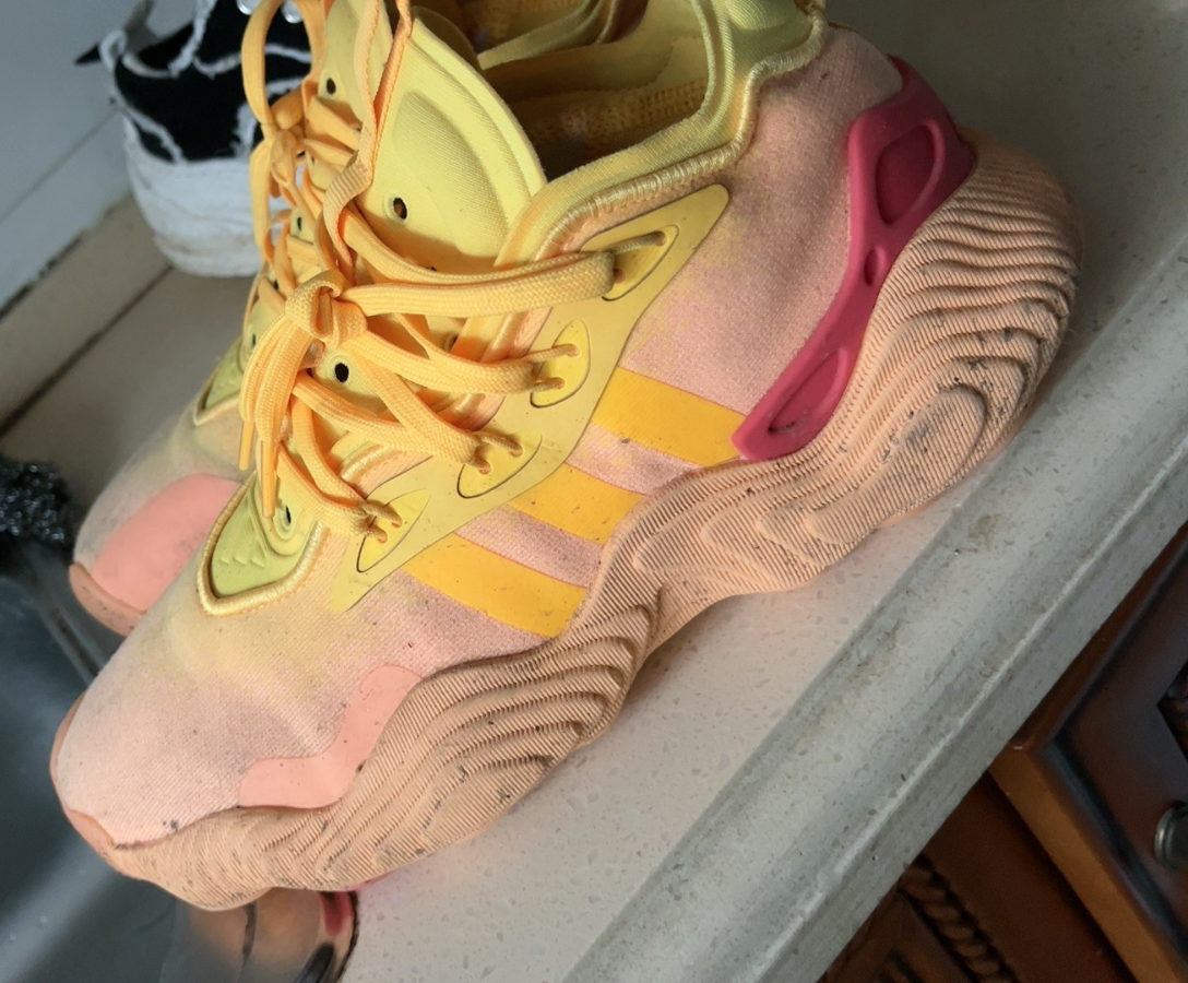 Giay Adidas Trae Young 3 'Acid Orange' IE2706