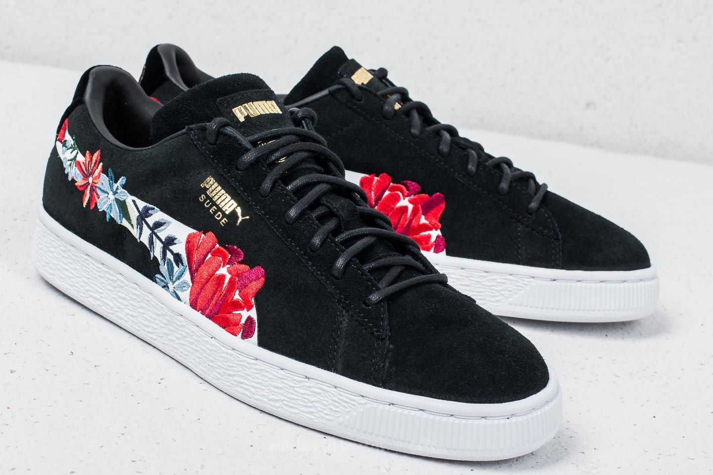 Giay Puma Suede 'Hyper Embelished' 366124-01