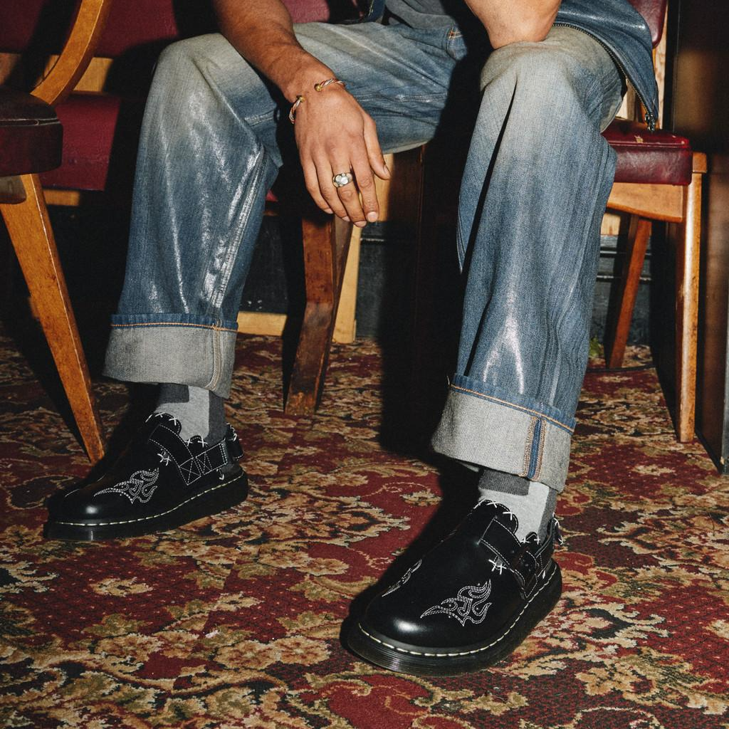 Giay Dr.Martens Jorge II Gothic Americana 'Black' 31565001