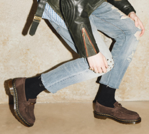 Giay Dr.Martens Adrian Snaffle Tumbled Nubuck 'Brown' 31588201