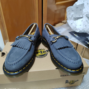 Giay Dr.Martens Adrian Snaffle Tumbled Nubuck 'Denim' 31588764