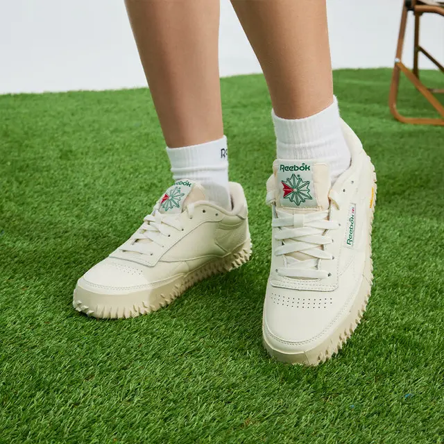Giay Reebok Club C Vibram 'Chalk Glen Green' GV6930