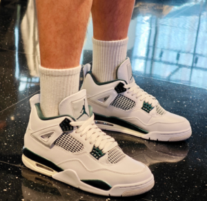 Giay Nike Air Jordan 4 Retro 'Oxidized Green' FQ8213-103