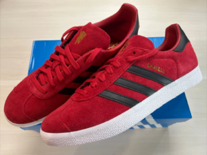 Giay Adidas Gazelle x Manchester United 'Red Black' IE8503