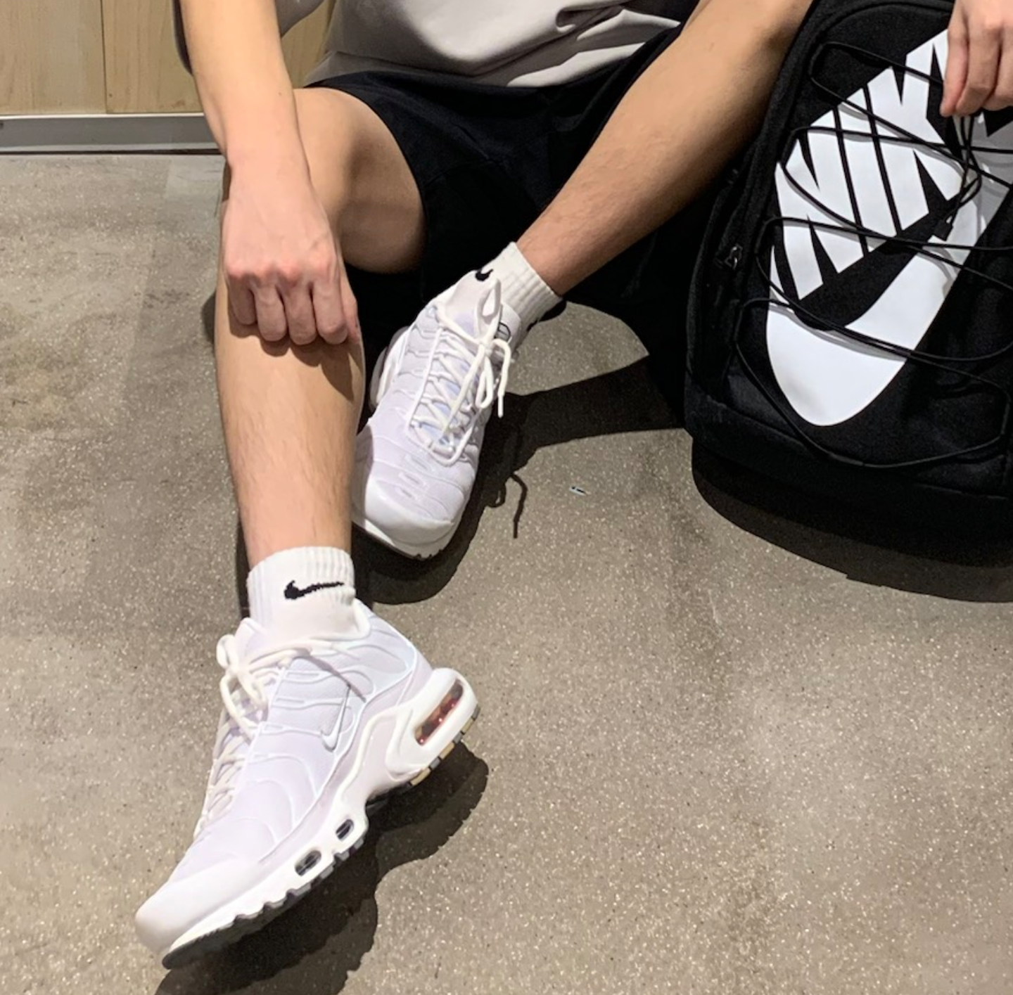 Giay Nike Air Max Plus 'White' 604133-139