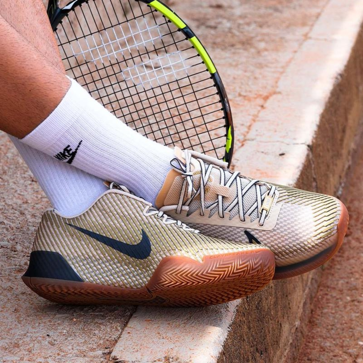 Giay Nike Court Vapor 11 Premium 'Metallic Gold' FN4735-101