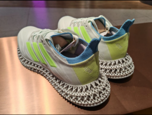 Giay Adidas 4DFWD 'White' IE5977